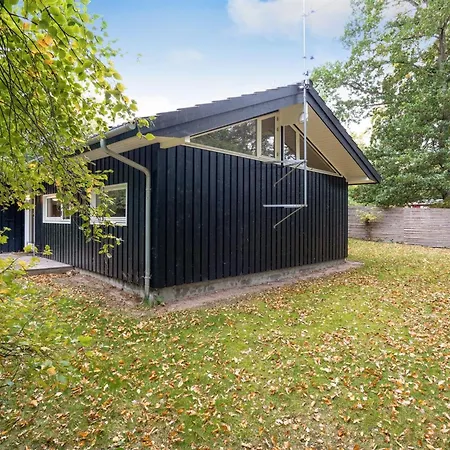 Follerich - 250m From The Sea By Interhome *